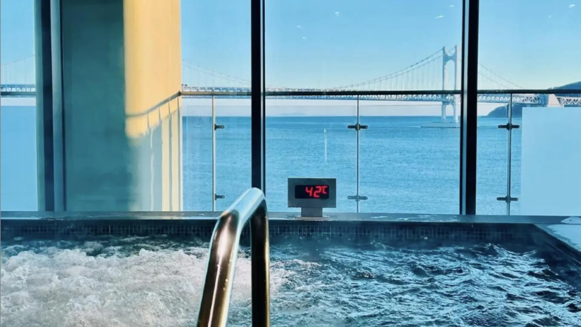 Gwangan Antique Summer Accommodations The Ocean Busan Apartment