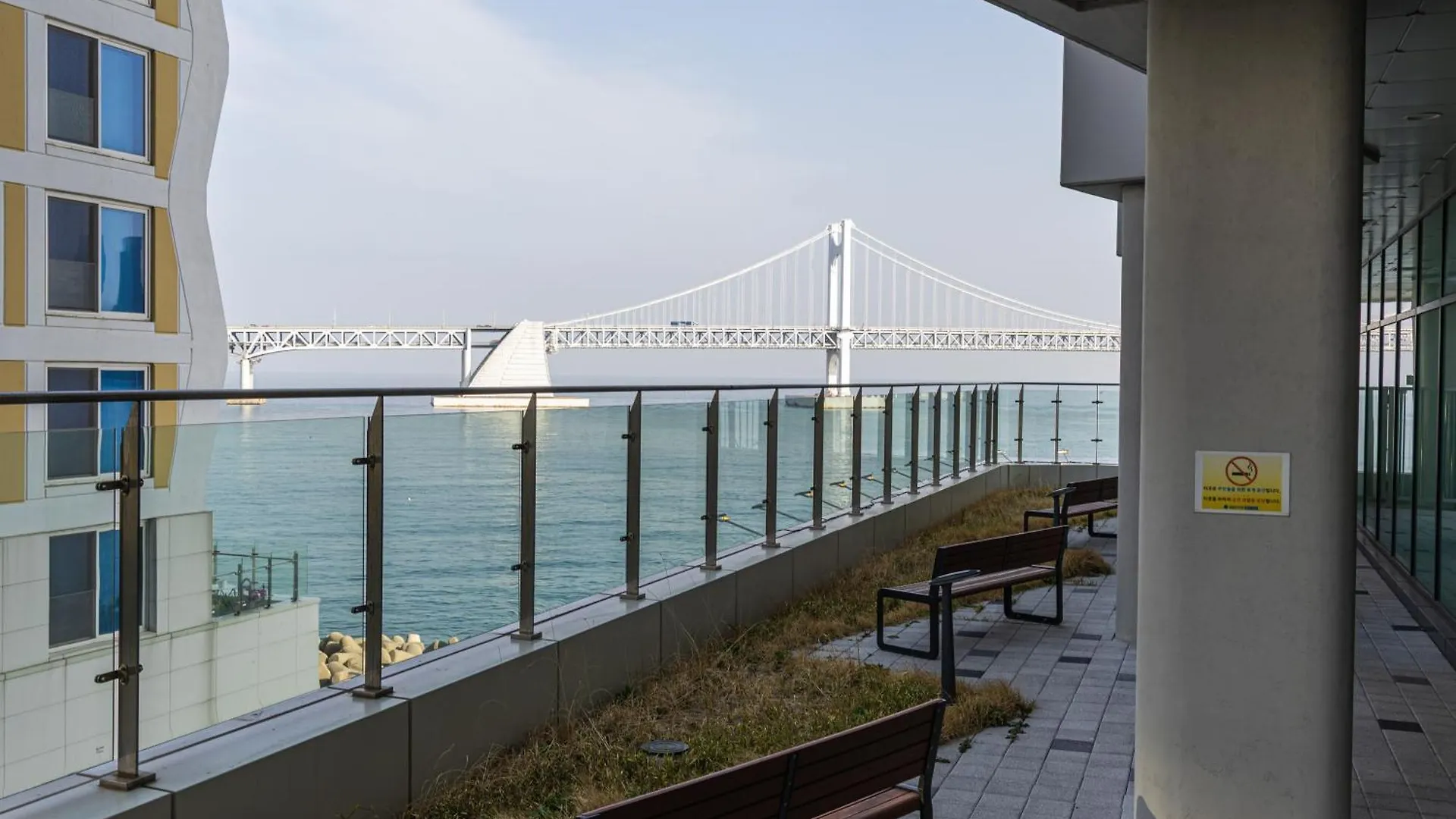 Gwangan Antique Summer Accommodations The Ocean Busan Apartment